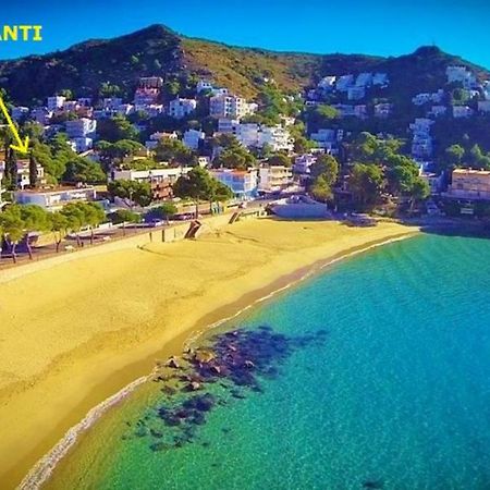 Apartaments El Berganti En Canyelles Petites Rosas Exteriör bild
