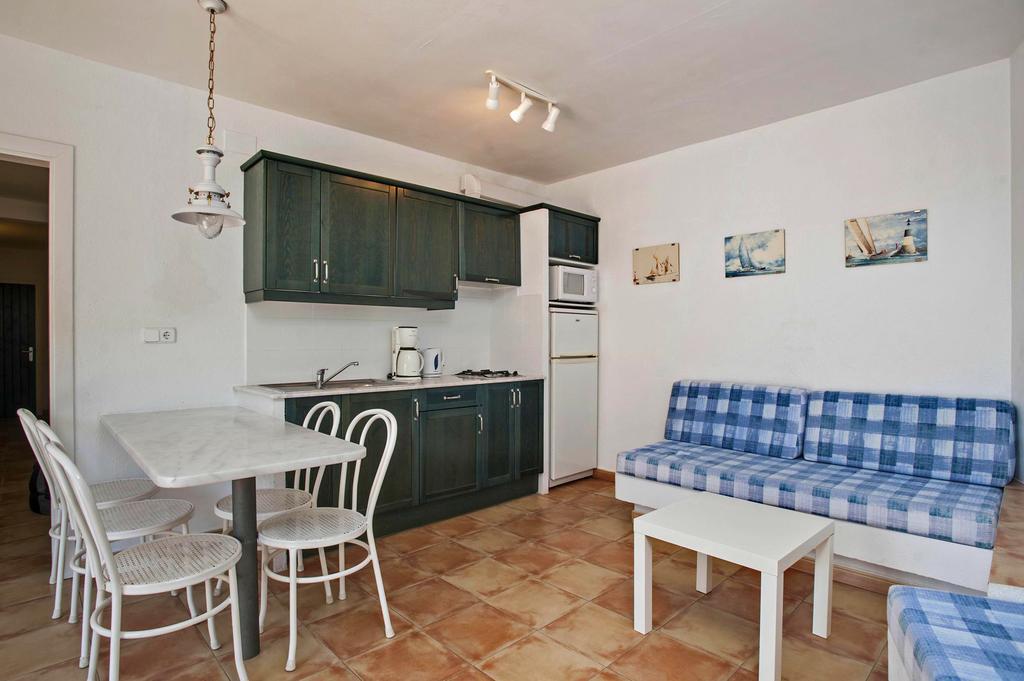 Apartaments El Berganti En Canyelles Petites Rosas Exteriör bild