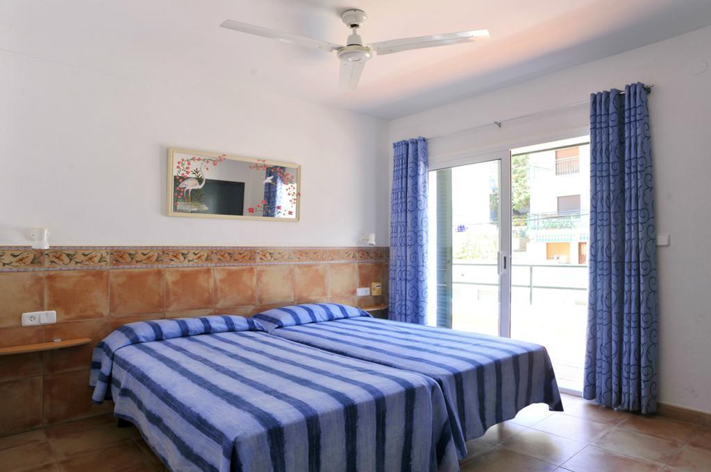 Apartaments El Berganti En Canyelles Petites Rosas Exteriör bild